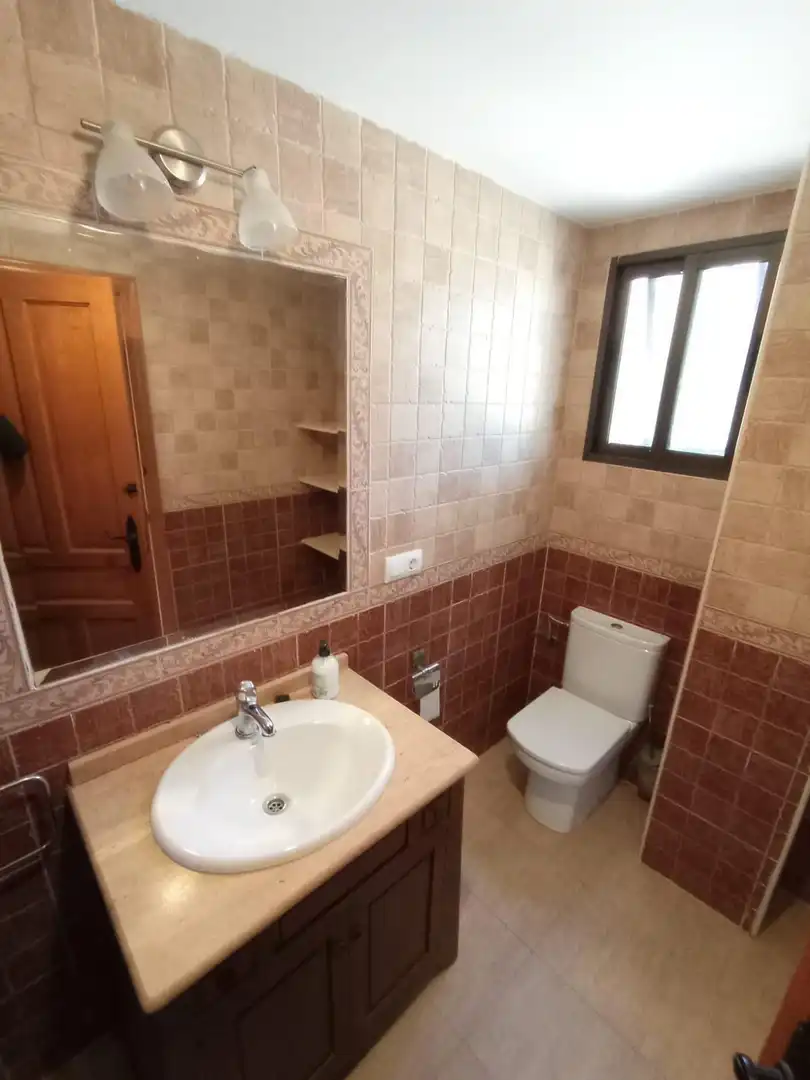 Bany de Casa o xalet en venda en Cáceres amb Aire condicionat, Calefacció i Jardí privat