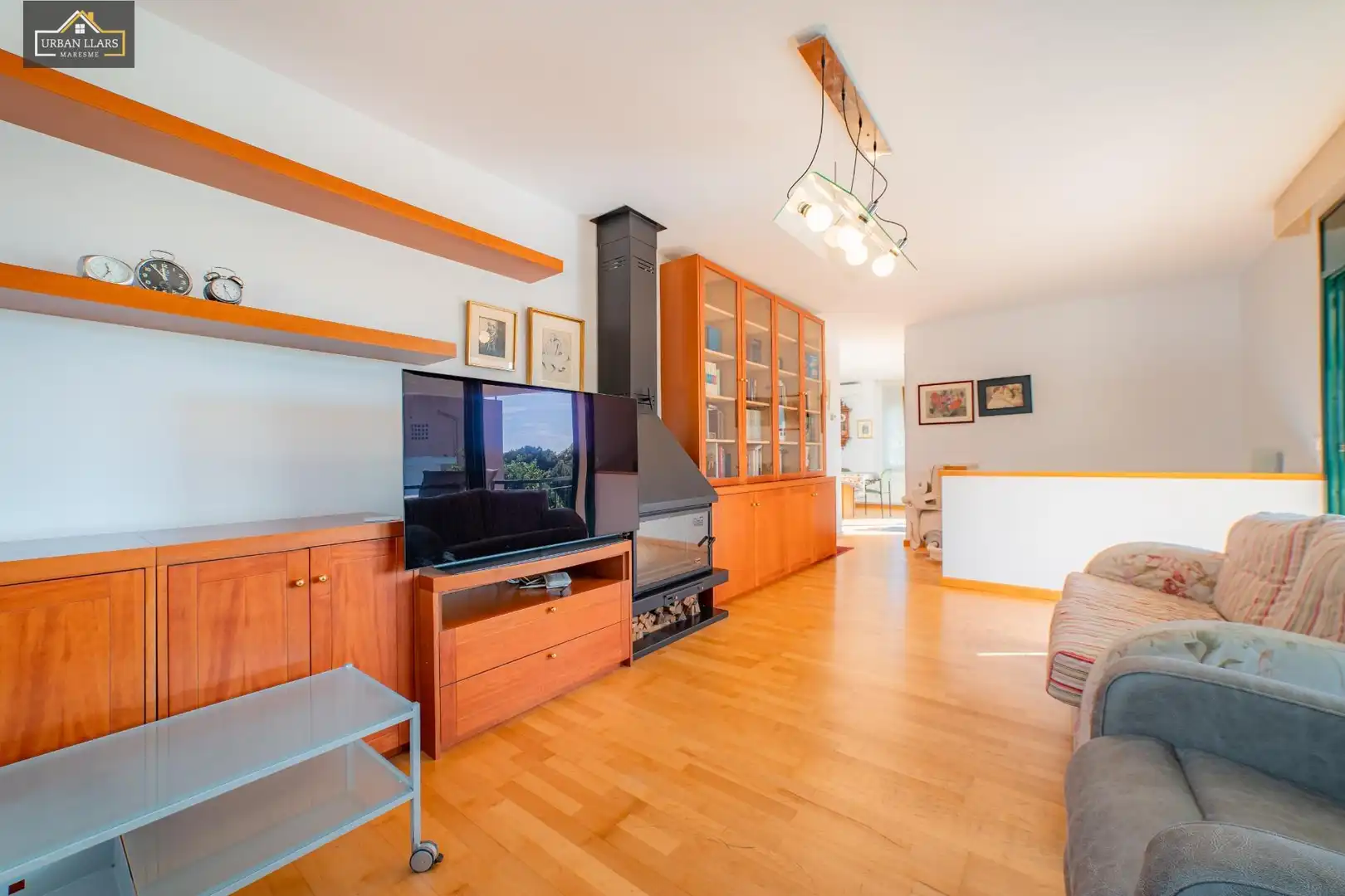 Sala de estar de Casa o chalet en venta en Sant Vicenç de Montalt con Jardín privado, Parquet y Piscina comunitaria
