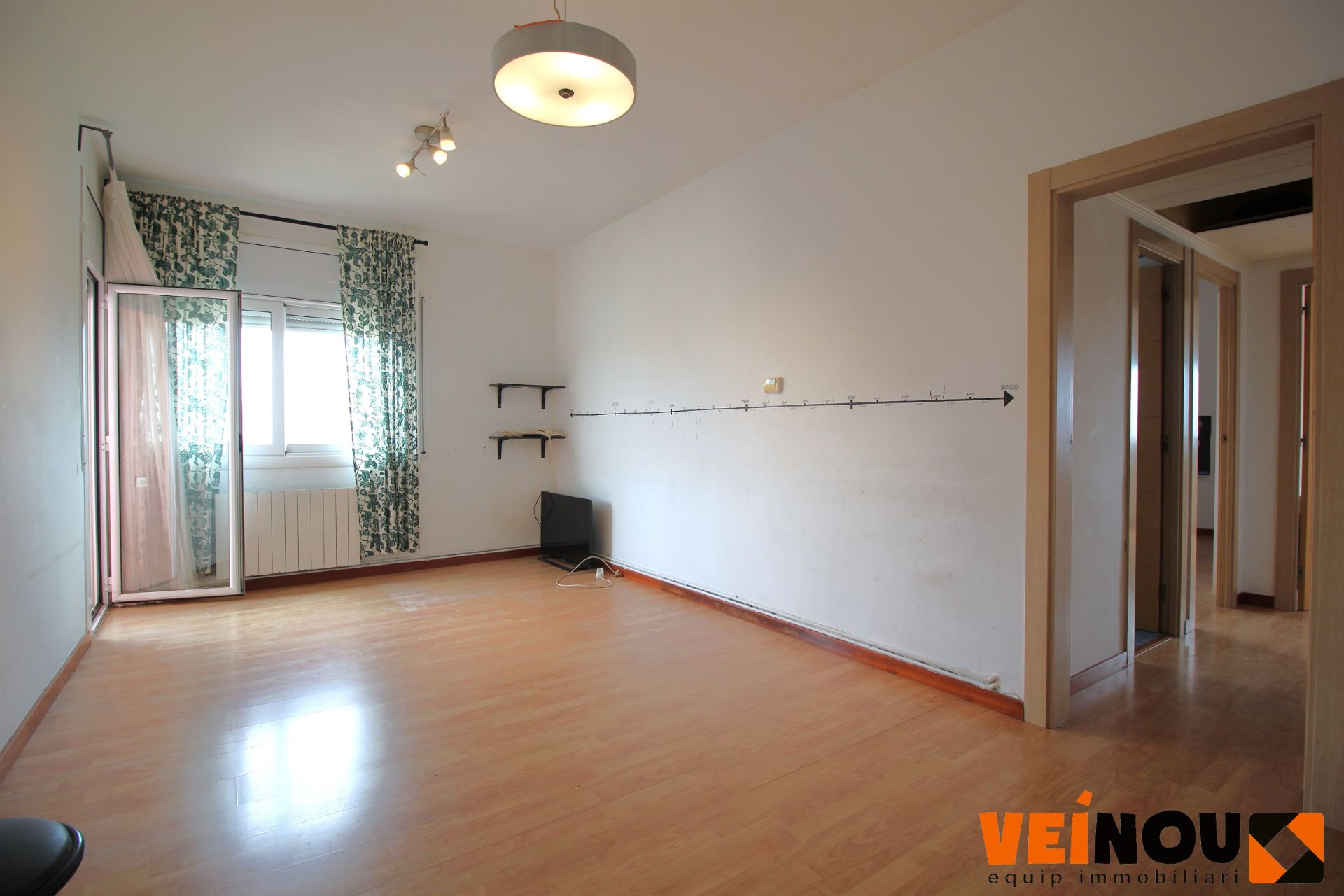 Sala d'estar de Pis en venda en El Prat de Llobregat amb Aire condicionat, Calefacció i Parquet