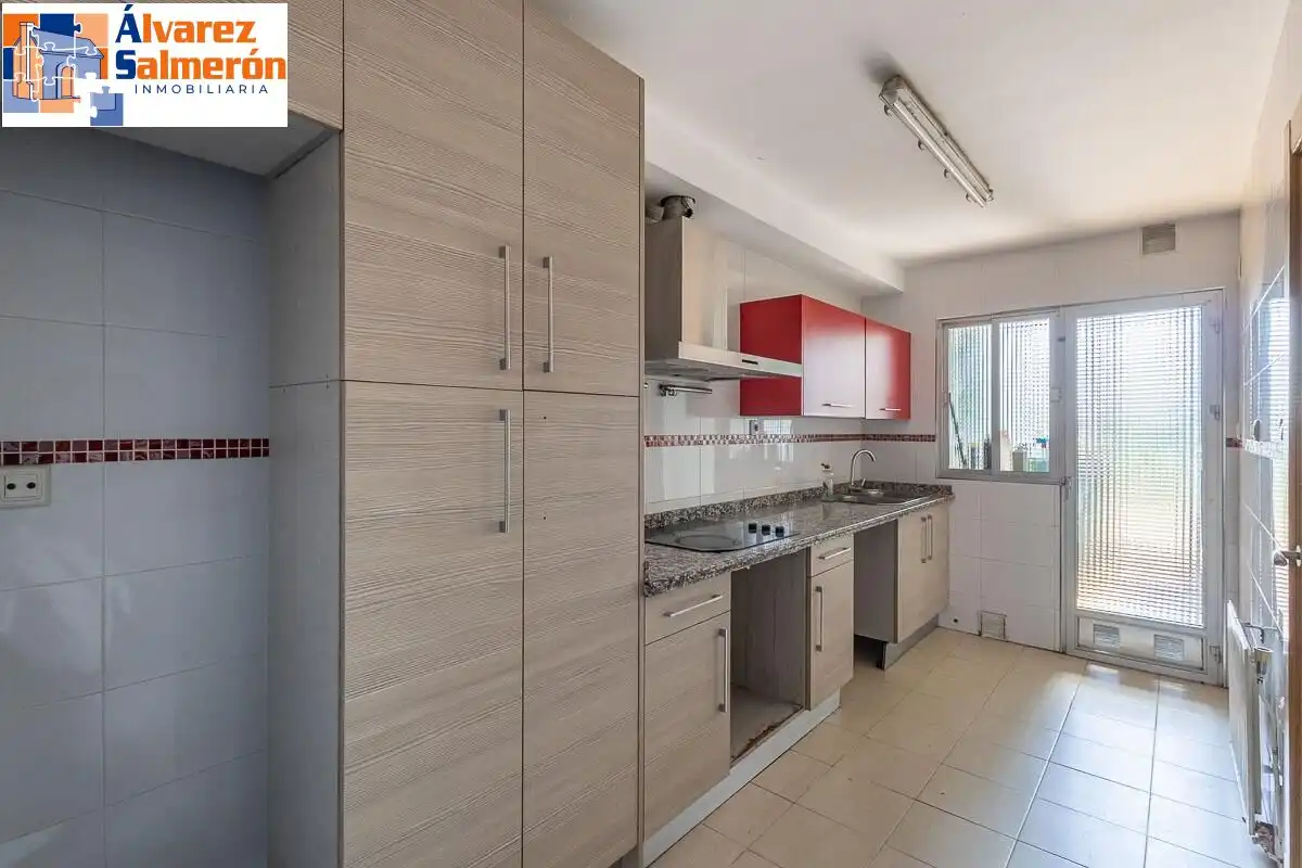Piso en venta en Calle Bajo de Huétor, Cervantes