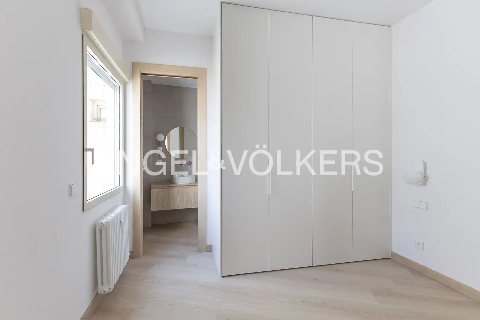 Bedroom of Flat for sale in Madrid  with Air Conditioner, Heating and Terrace