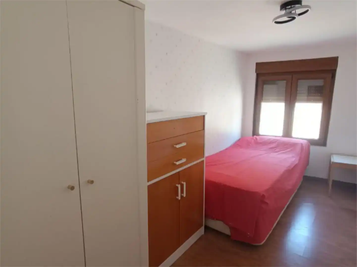 Dormitori de Casa adosada en venda en Abia de las Torres amb Parquet i Moblat