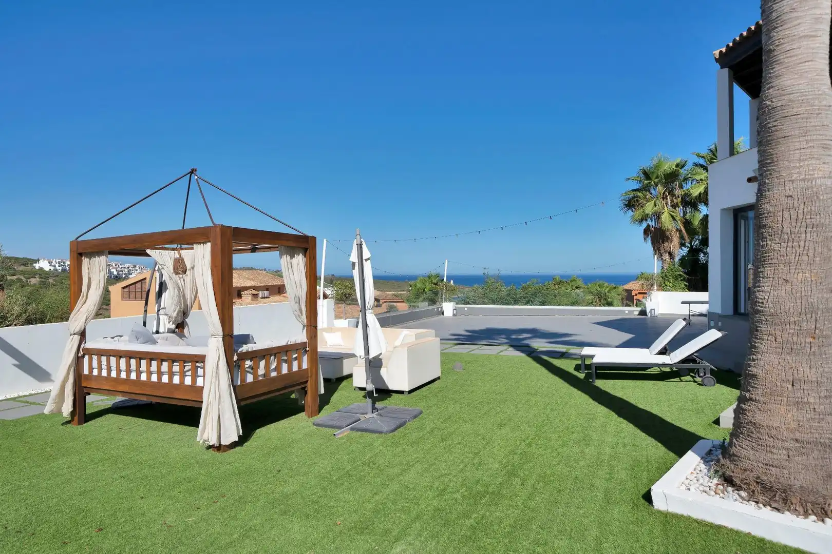 Terraza de Casa o chalet en venta en La Alcaidesa con Terraza, Trastero y Piscina