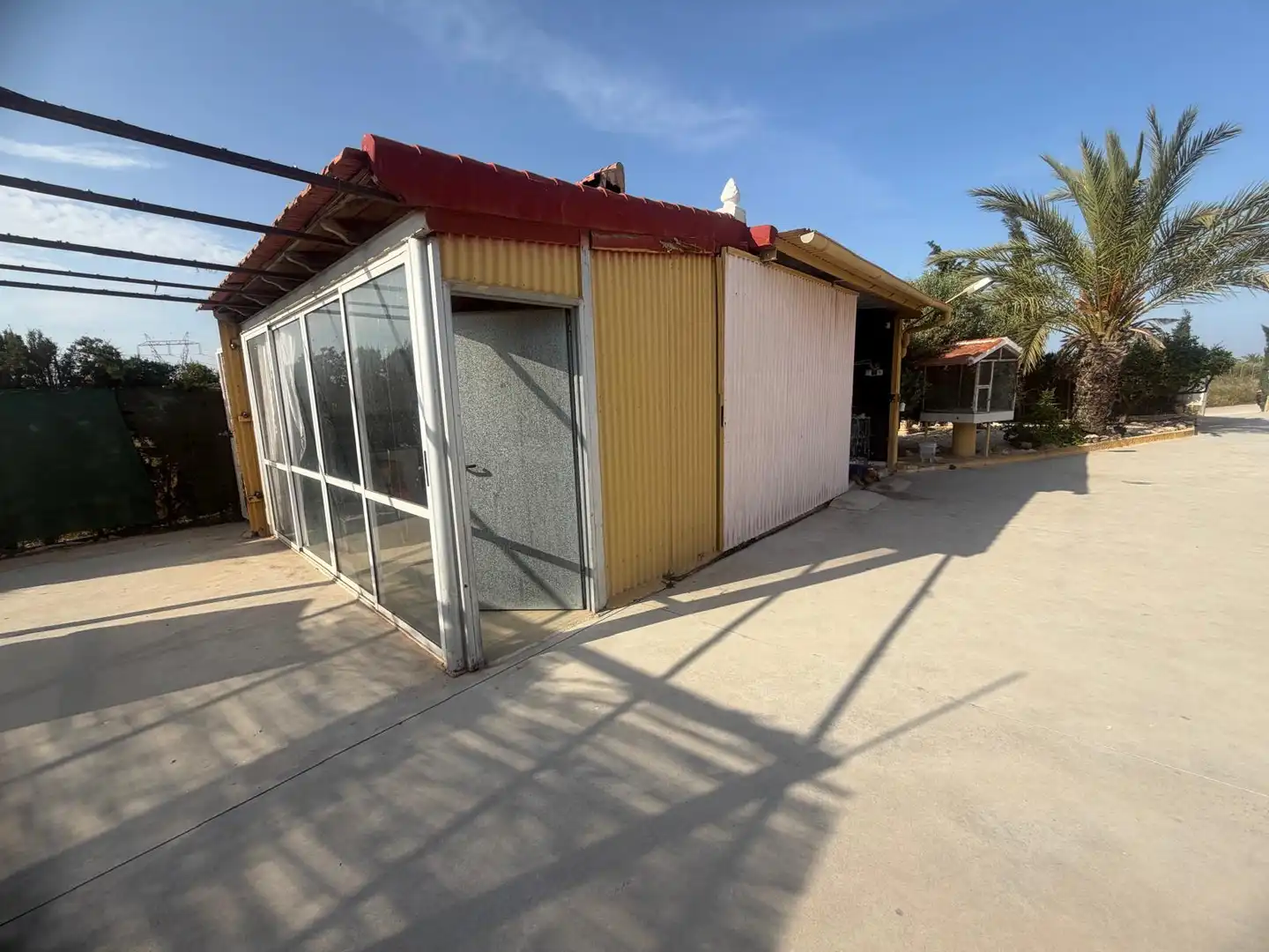 Vista exterior de Casa o xalet en venda en Elche / Elx amb Aire condicionat, Jardí privat i Terrassa