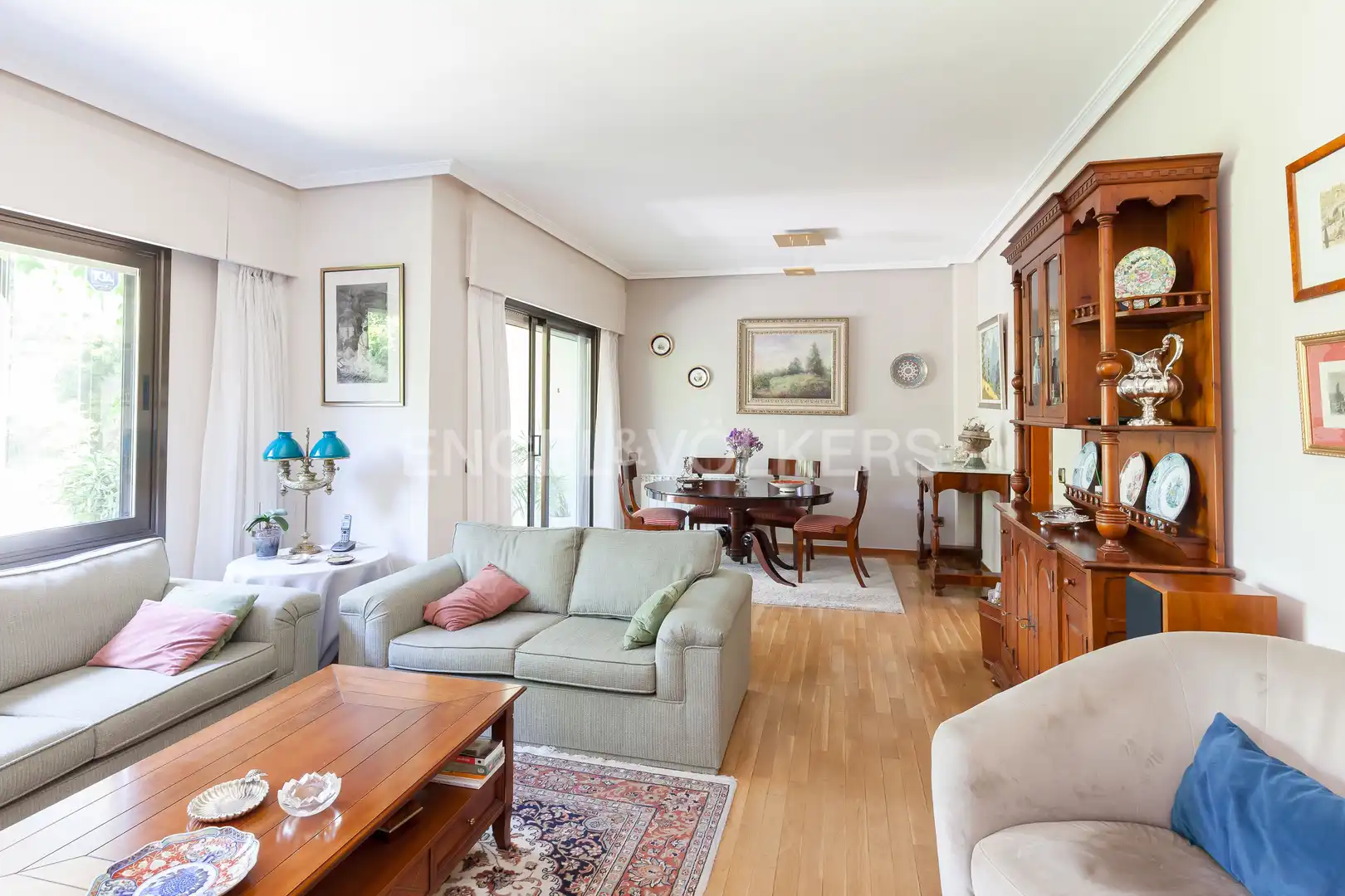 Sala d'estar de Casa adosada en venda en Alcobendas amb Aire condicionat, Calefacció i Jardí privat