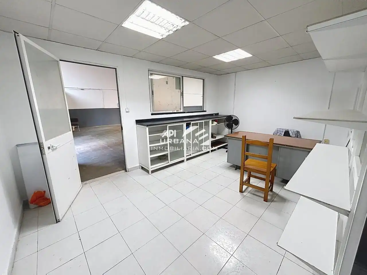 Nave industrial de alquiler en Lucena