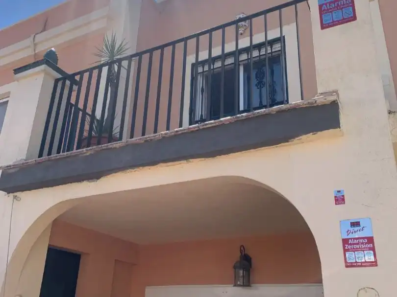 Casa a schiera in vendita a calle cañas 1