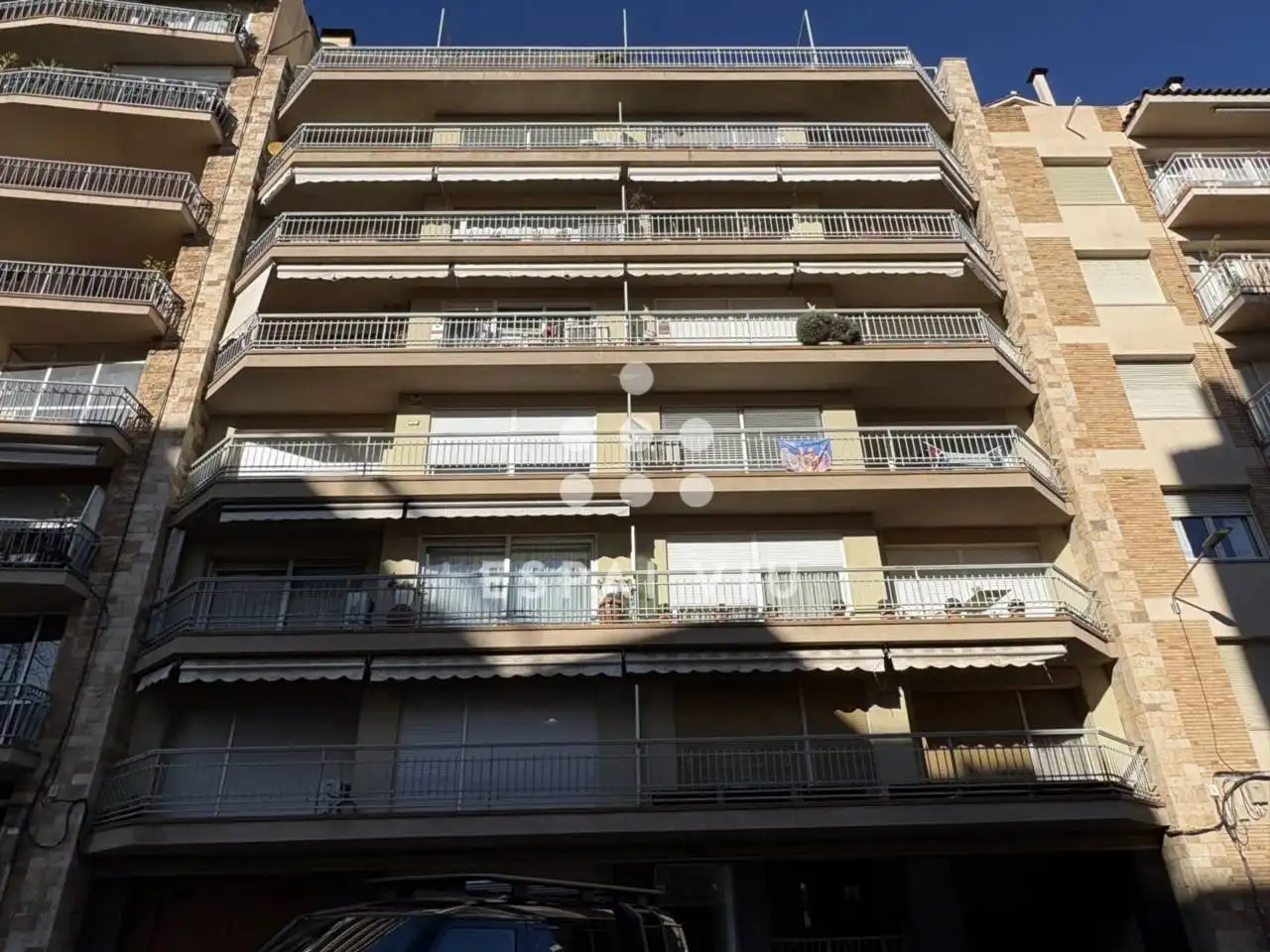 Vista exterior de Pis en venda en Terrassa amb Calefacció, Parquet i Terrassa