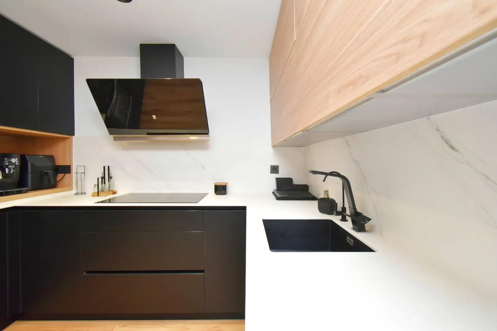Küche von Wohnung zum Verkauf in El Ejido mit Klimaanlage, Terrasse und Abstellraum