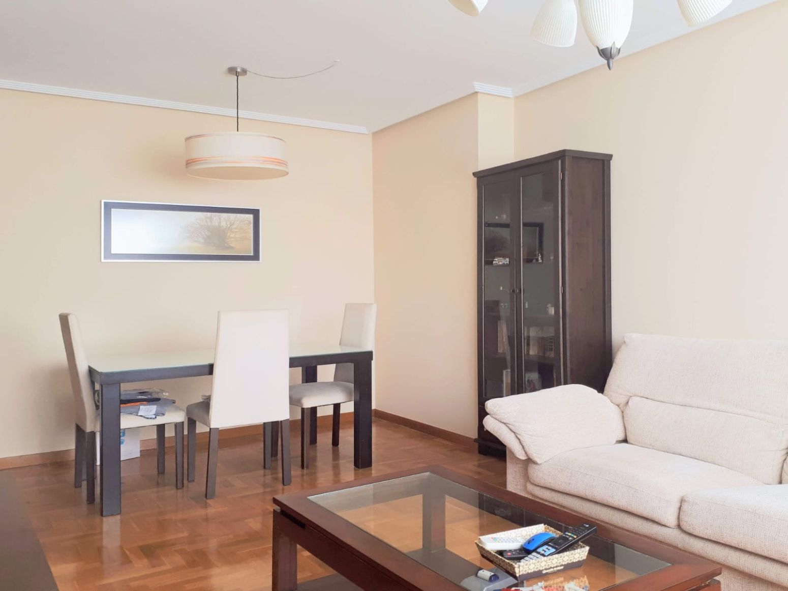 Living room of Flat for sale in Avilés  with Heating, Parquet flooring and Storage room