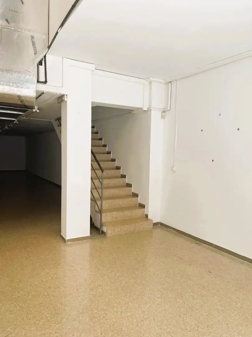 Commercial properties for rent in Badalona