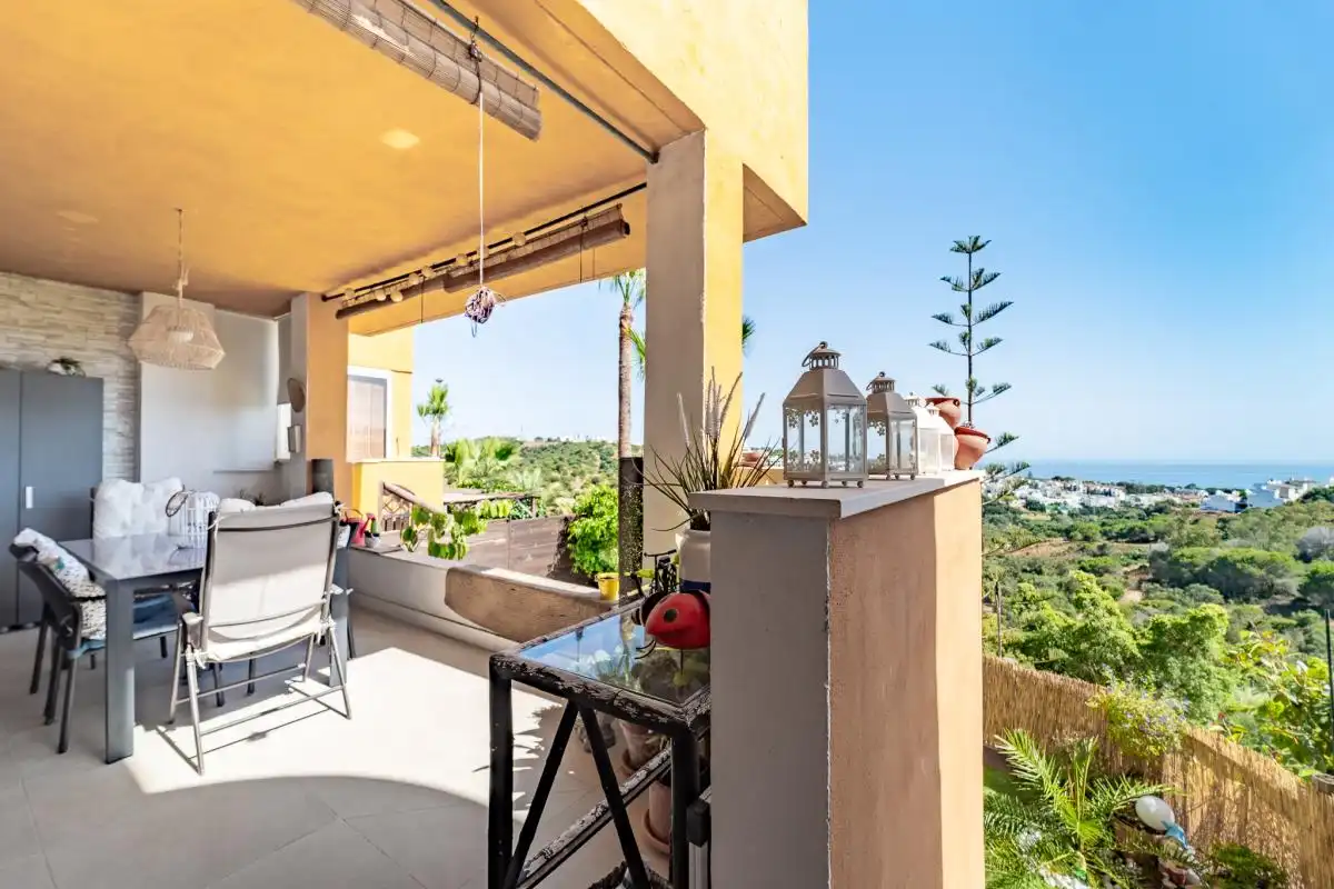 Terraza de Planta baja en venta en Marbella con Aire acondicionado, Calefacción y Jardín privado