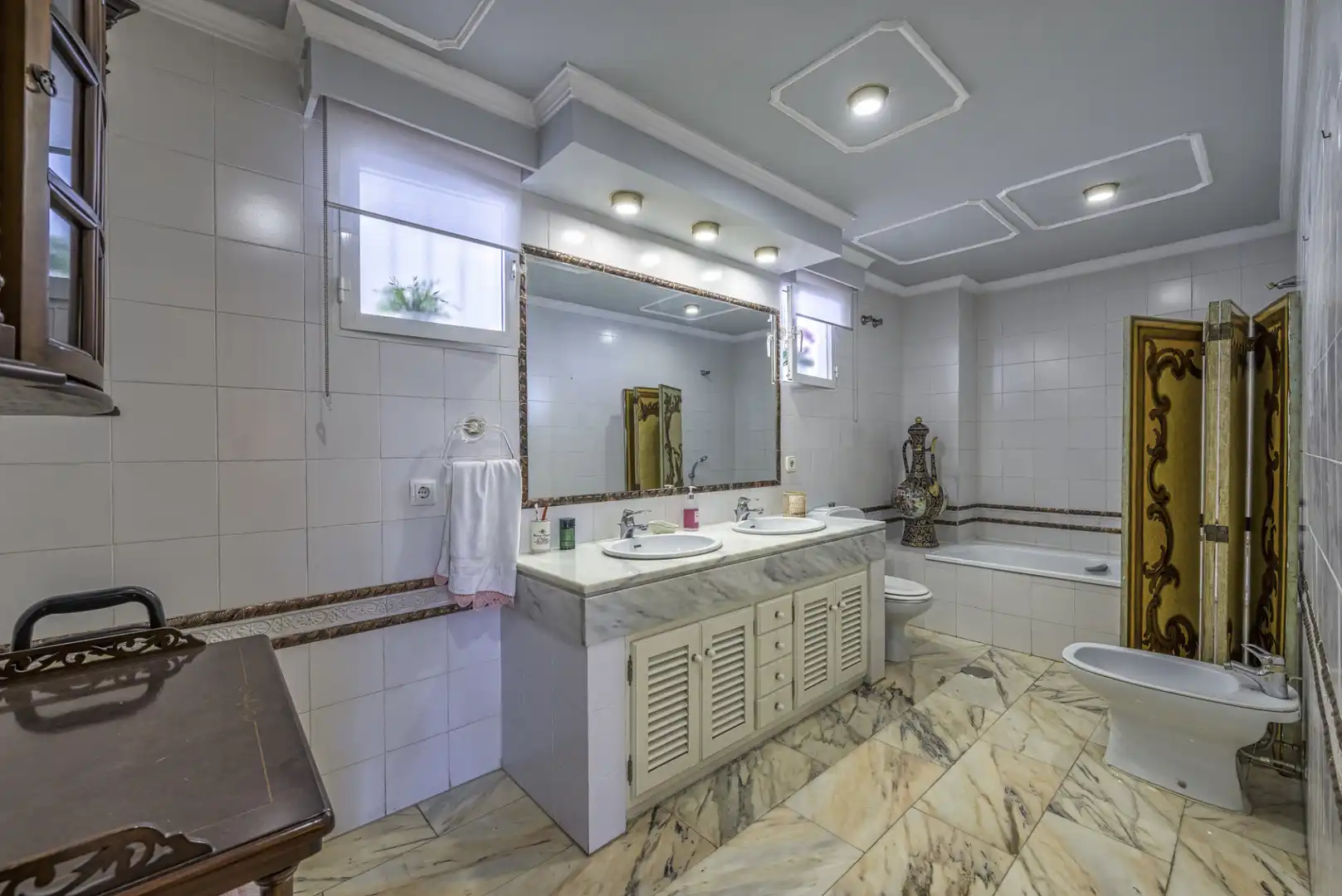 Baño de Ático en venta en Fuengirola con Aire acondicionado, Terraza y Trastero