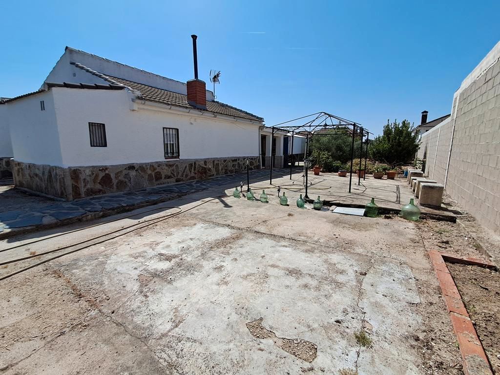 Vista exterior de Casa o xalet en venda en Fuensalida amb Traster i Forn