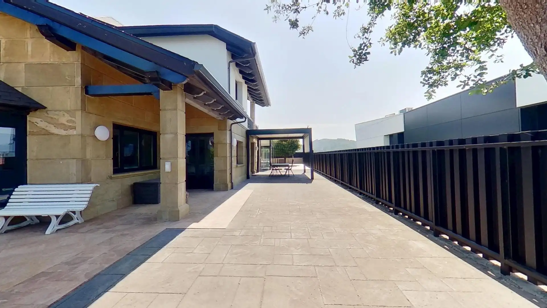 Vista exterior de Casa o xalet en venda en Berango amb Calefacció, Jardí privat i Terrassa