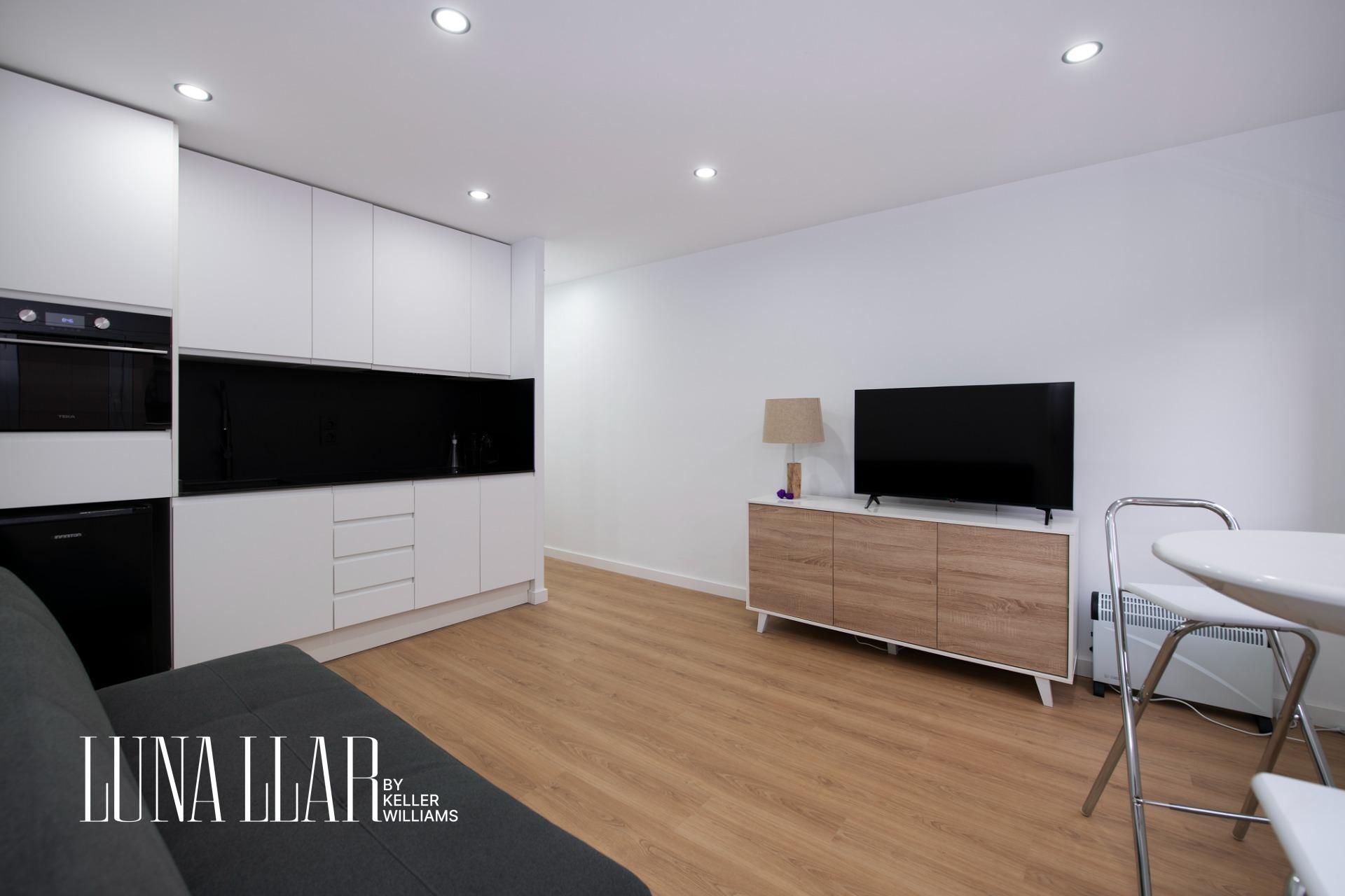 Living room of Flat for sale in Castelldefels  with Parquet flooring