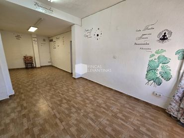 Local comercial de lloguer a Centro