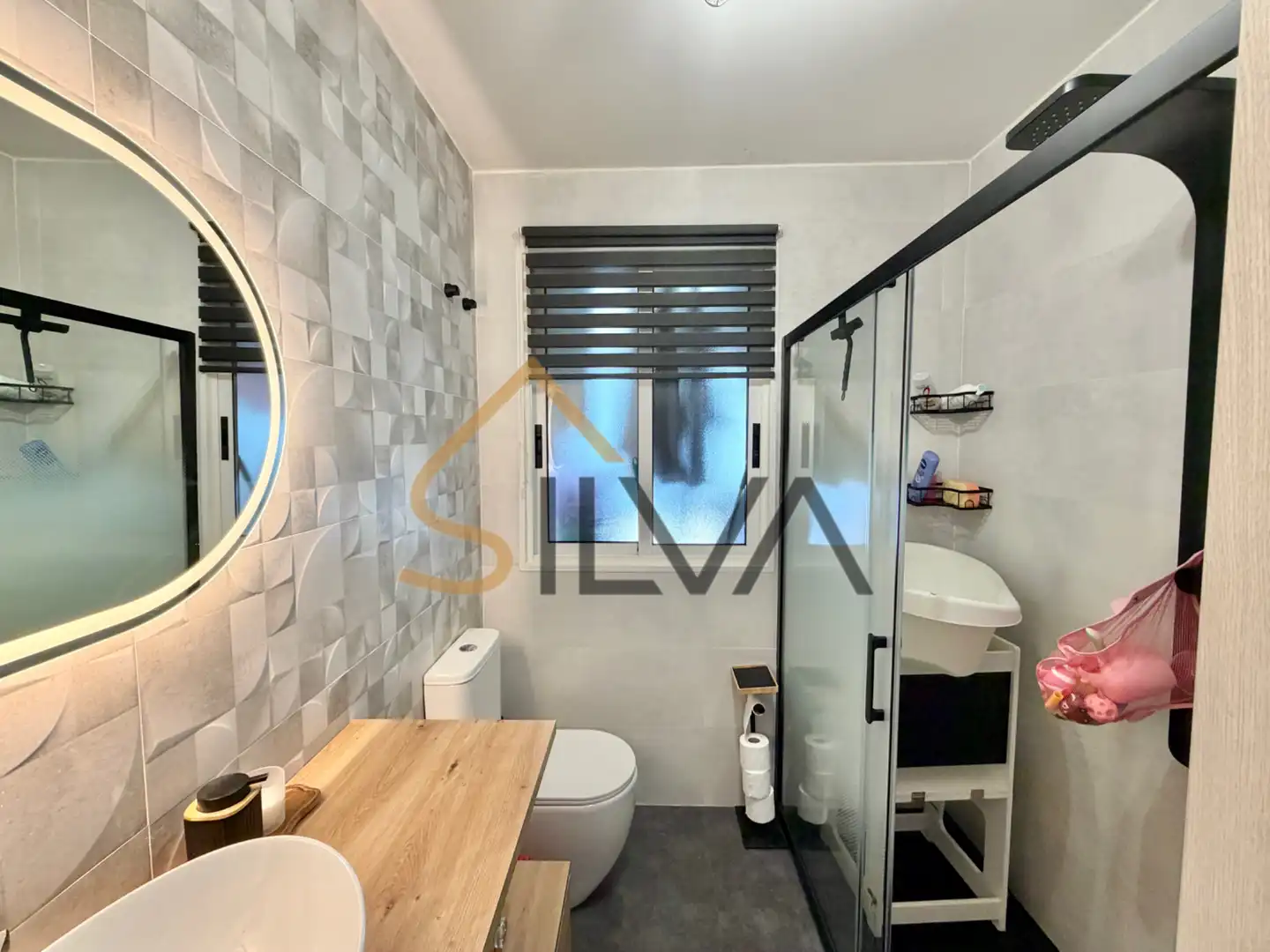 Bathroom of Flat for sale in Lugo  with Heating, Parquet flooring and Storage room