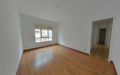 Living room of Flat for sale in Zamora Capital   with Parquet flooring, Terrace and Storage room