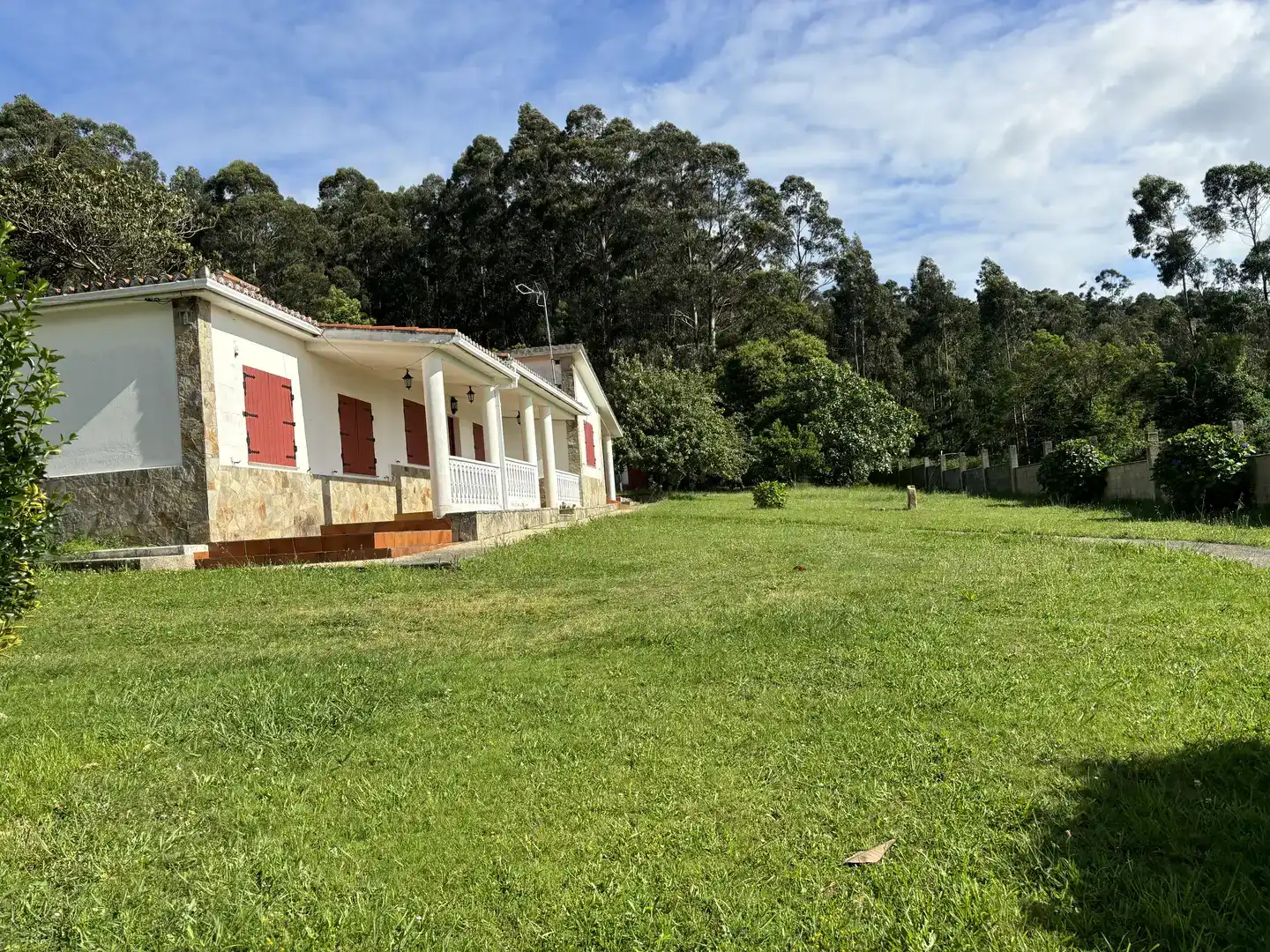 Exterior view of Houses for rent in Oleiros  with Private garden, Storage room and Furnished