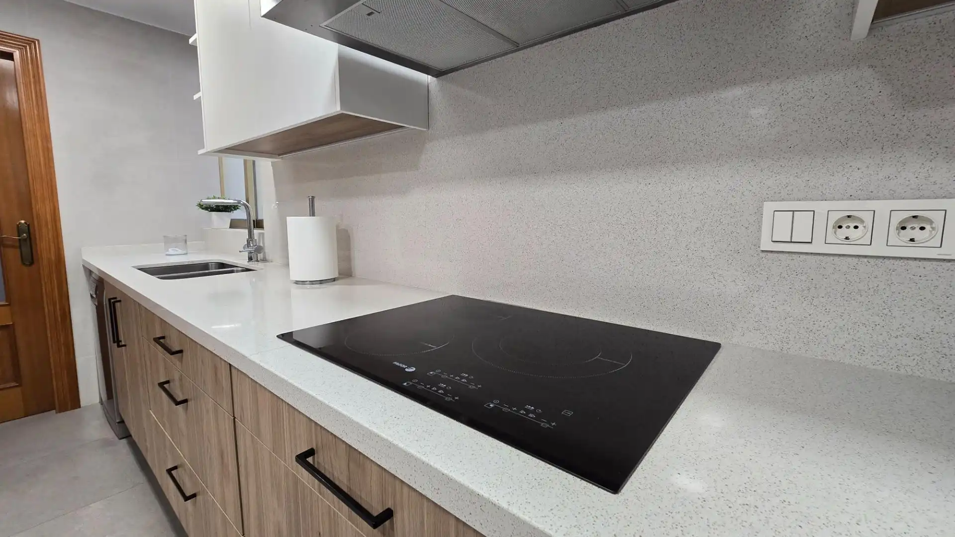 Flat for sale in Calle mariano luiña , Pont Nou - Corazón de Jesús