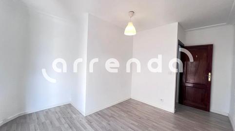 Foto 2 de Piso de alquiler en De Antonio López, Comillas,  Madrid Capital