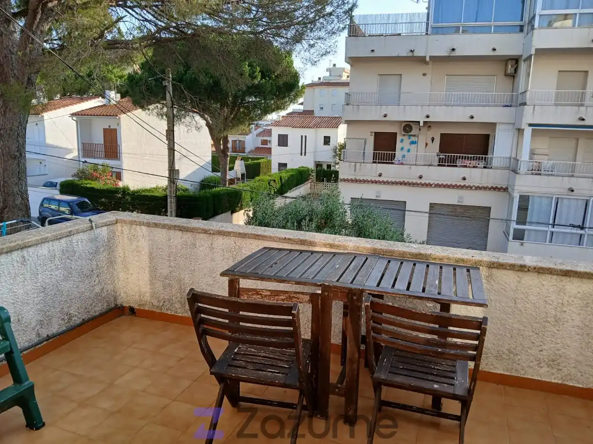 Terrassa de Pis de lloguer en L'Escala amb Calefacció, Terrassa i Moblat