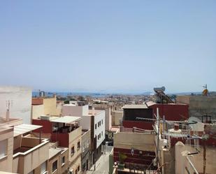 Vista exterior de Casa o xalet de lloguer en  Melilla Capital