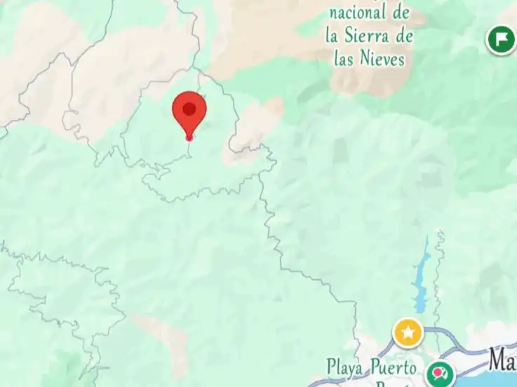 Vista exterior de Casa o xalet en venda en Igualeja amb Balcó
