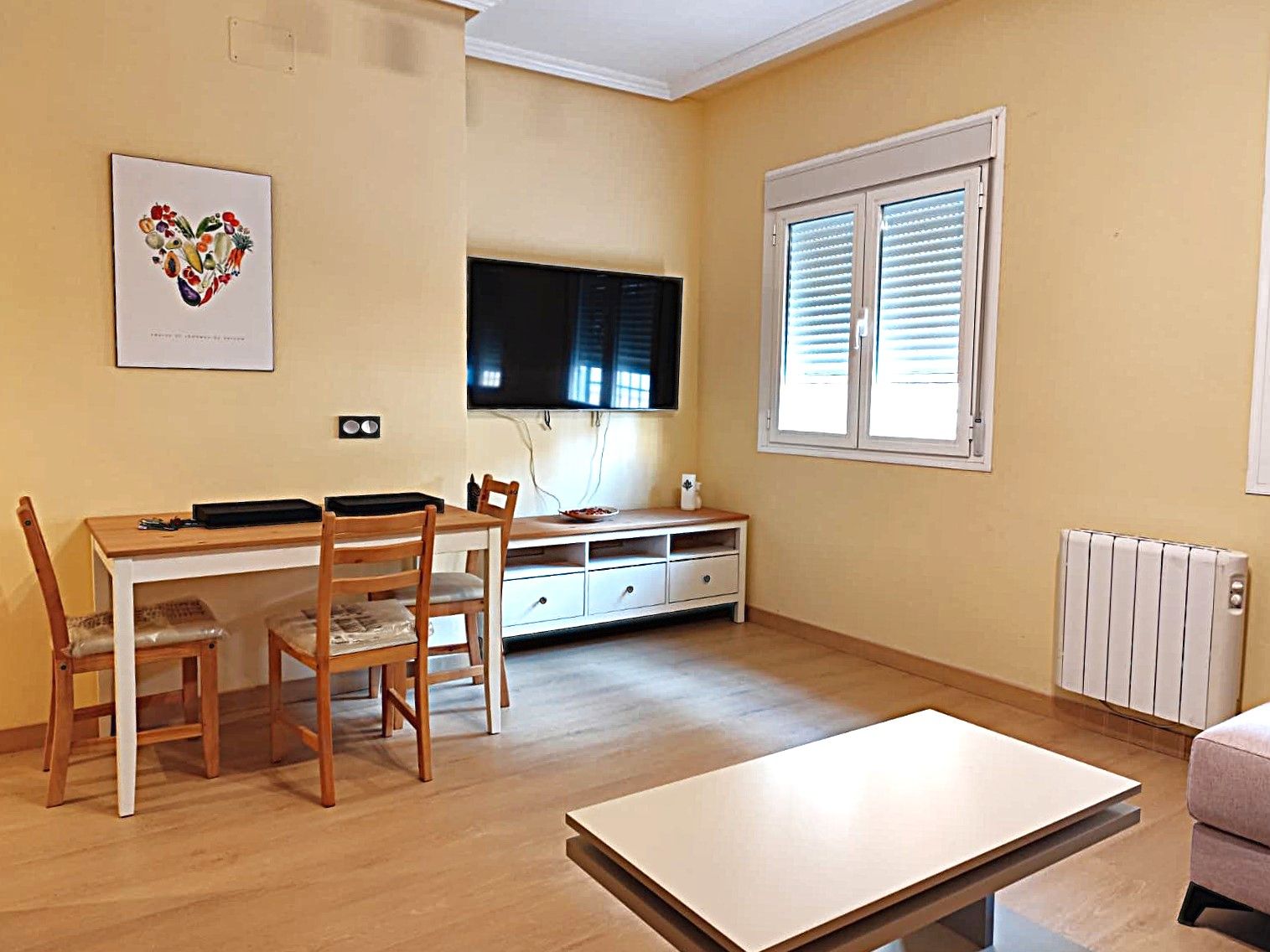 Sala d'estar de Apartament en venda en Ocaña amb Calefacció, Parquet i Traster