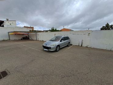 Einzelparkplatz zur Miete in Camí Vell de Muro 149