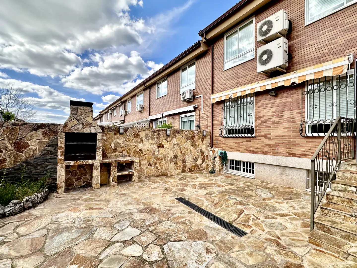Casa adosada de alquiler en La Paloma - Asfain