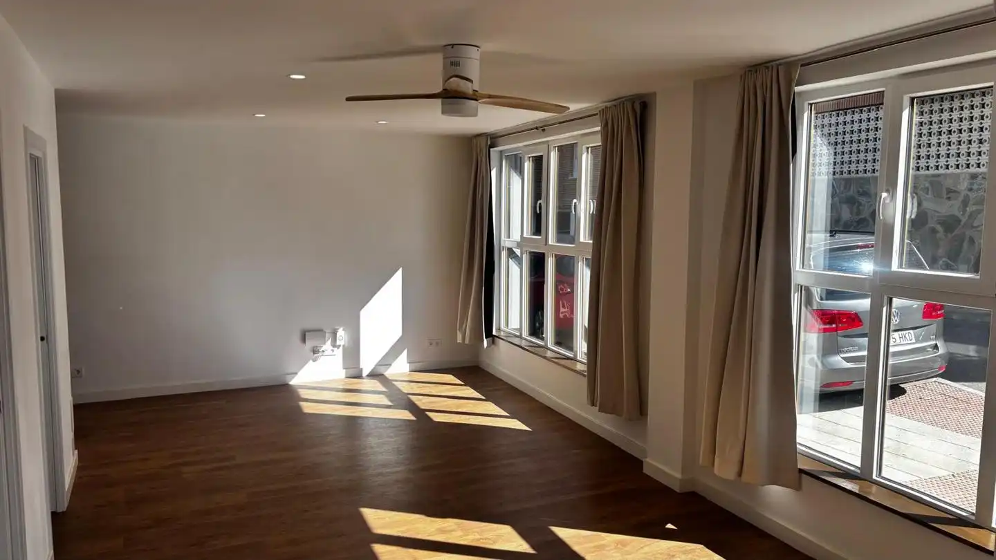 Sala d'estar de Planta baixa de lloguer en Galapagar amb Aire condicionat i Alarma