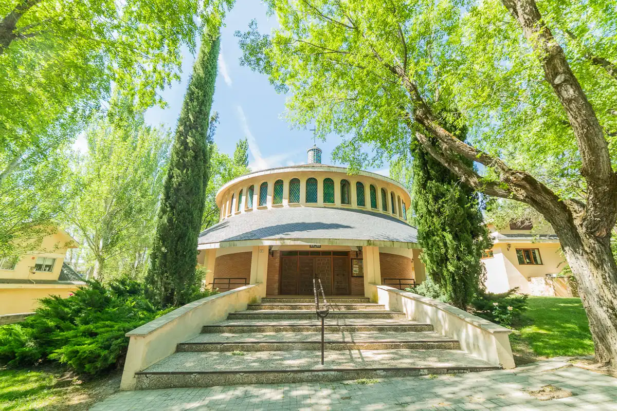 Vista exterior de Pis en venda en San Lorenzo de El Escorial amb Calefacció, Parquet i Terrassa