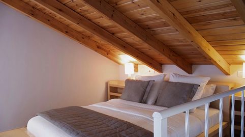 Apartamento dúplex situado muy cerca de calle Mármoles