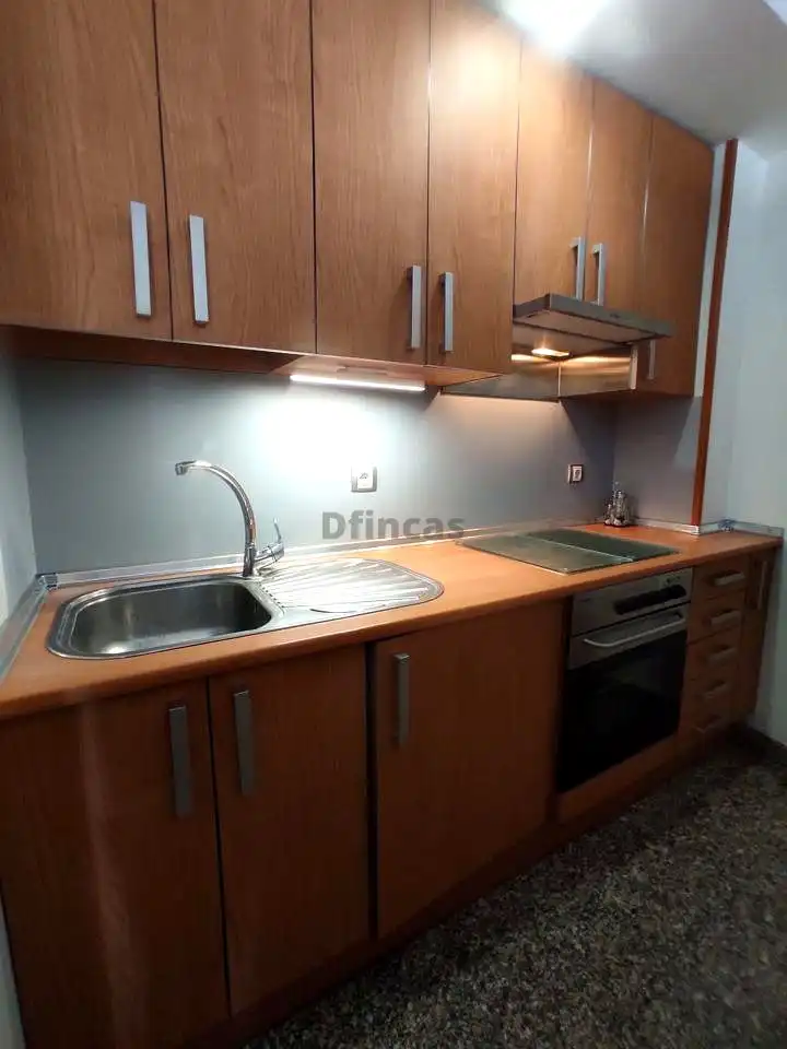 Cocina de Apartamento de alquiler en Teruel con Calefacción, Terraza y Trastero