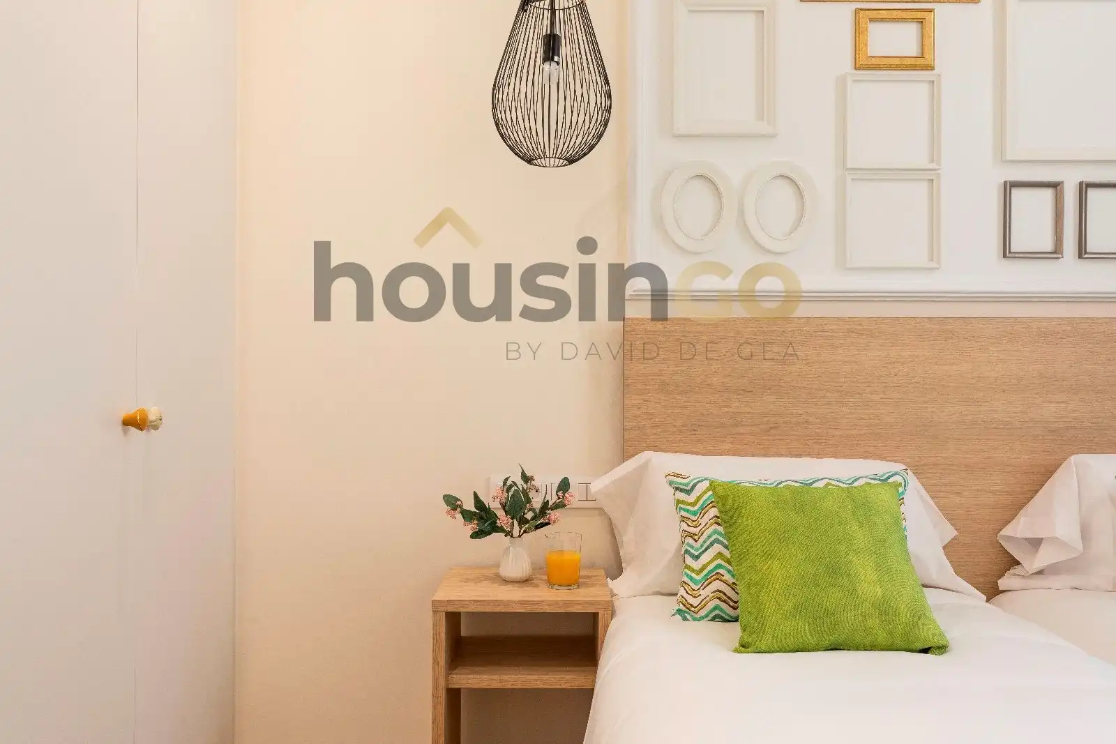 Bedroom of Flat for rent in Madrid  with Air Conditioner, Heating and Terrace