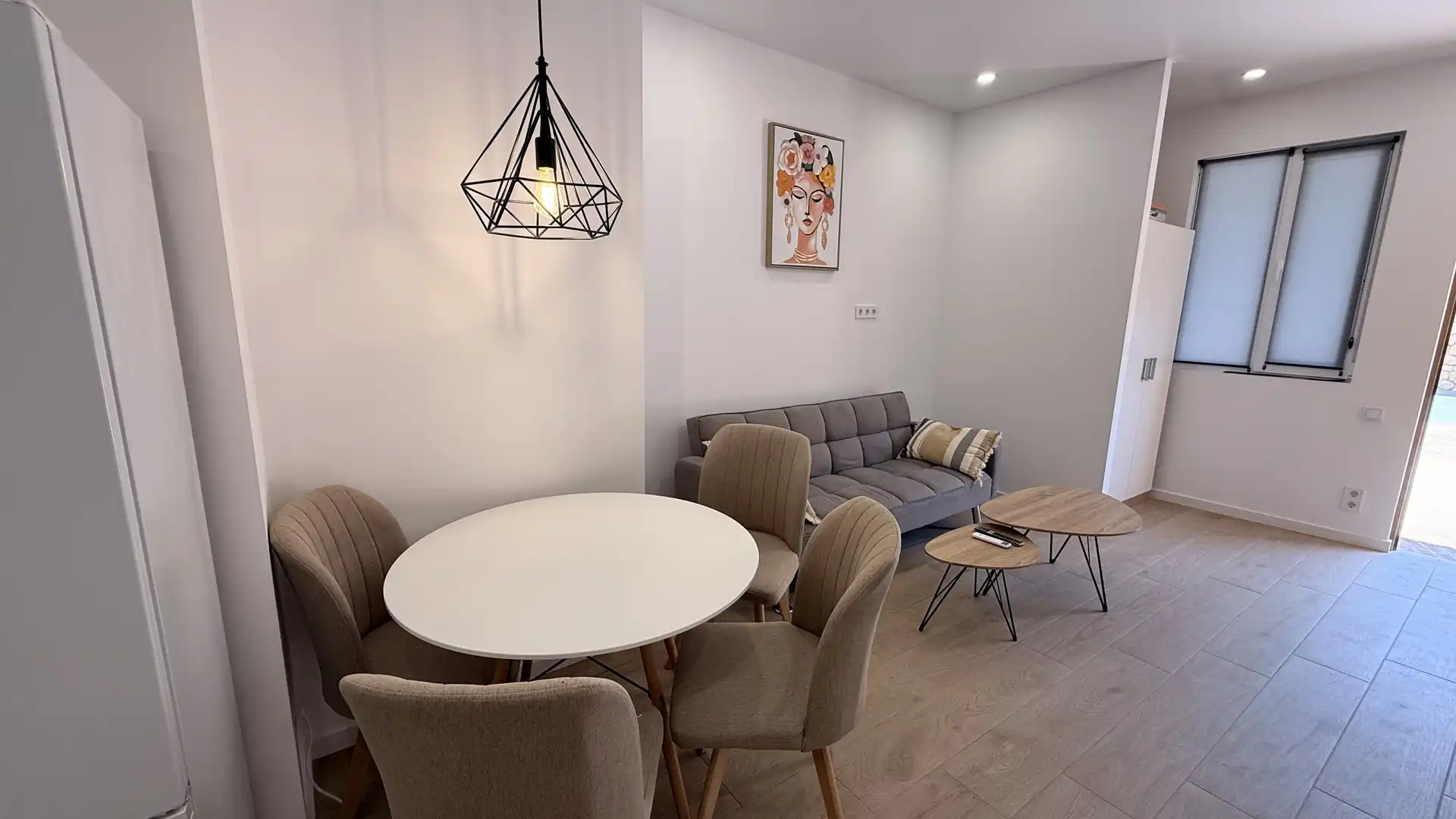 Sala d'estar de Apartament en venda en Benidorm amb Aire condicionat, Calefacció i Jardí privat