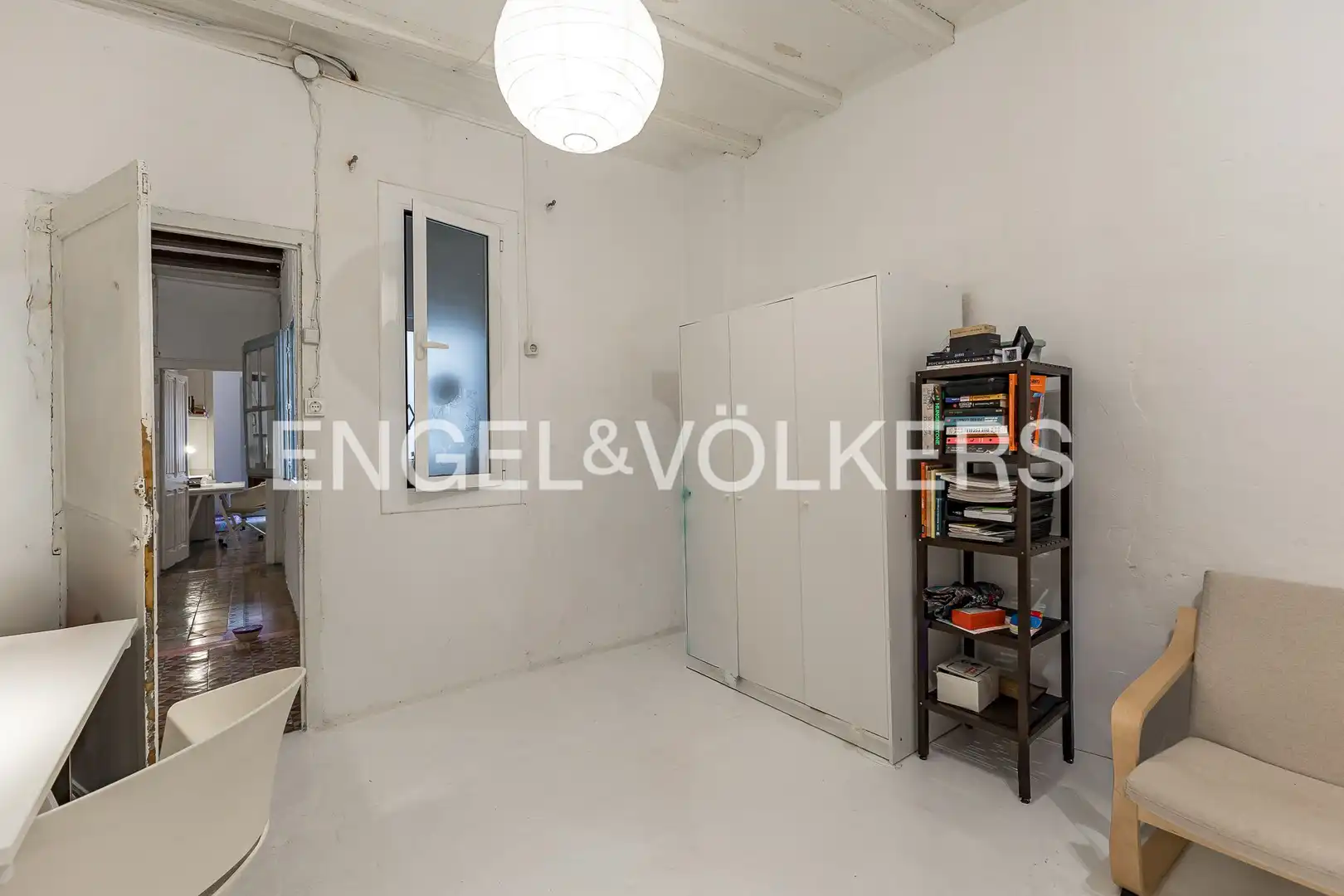 Piso en venta en Barcelona con Calefacción y Balcón