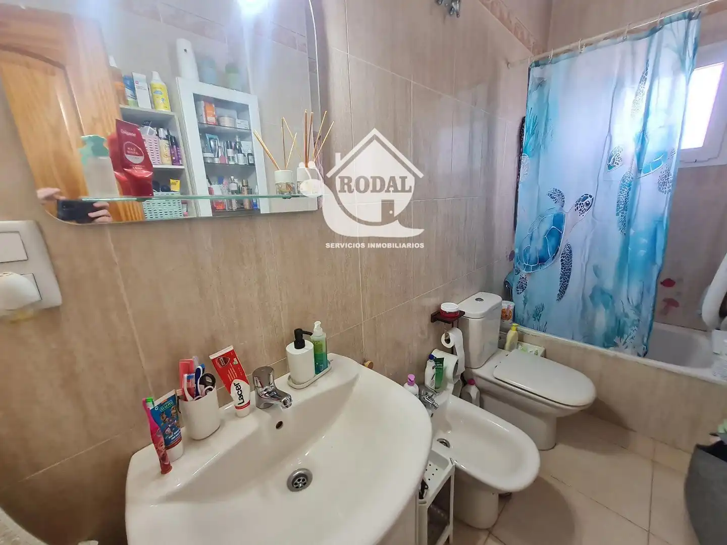 Badezimmer von Wohnung zum Verkauf in Huércal de Almería mit Klimaanlage, Heizung und Terrasse