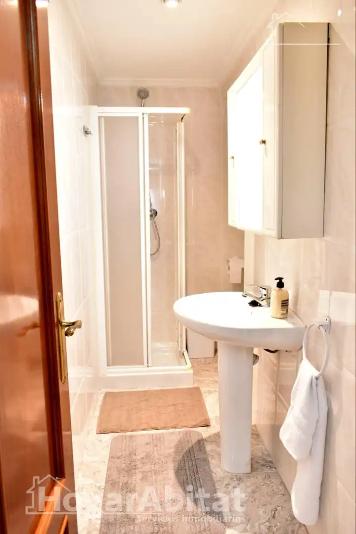 Bathroom of Flat for sale in Sagunto / Sagunt  with Balcony