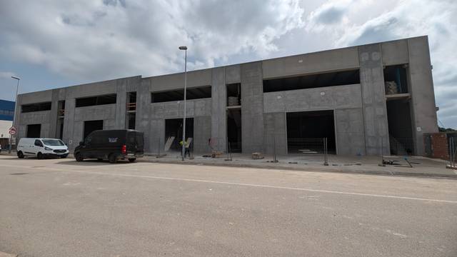 Nave industrial en Alquiler en Carrer de Francesc Macià en Can Illa