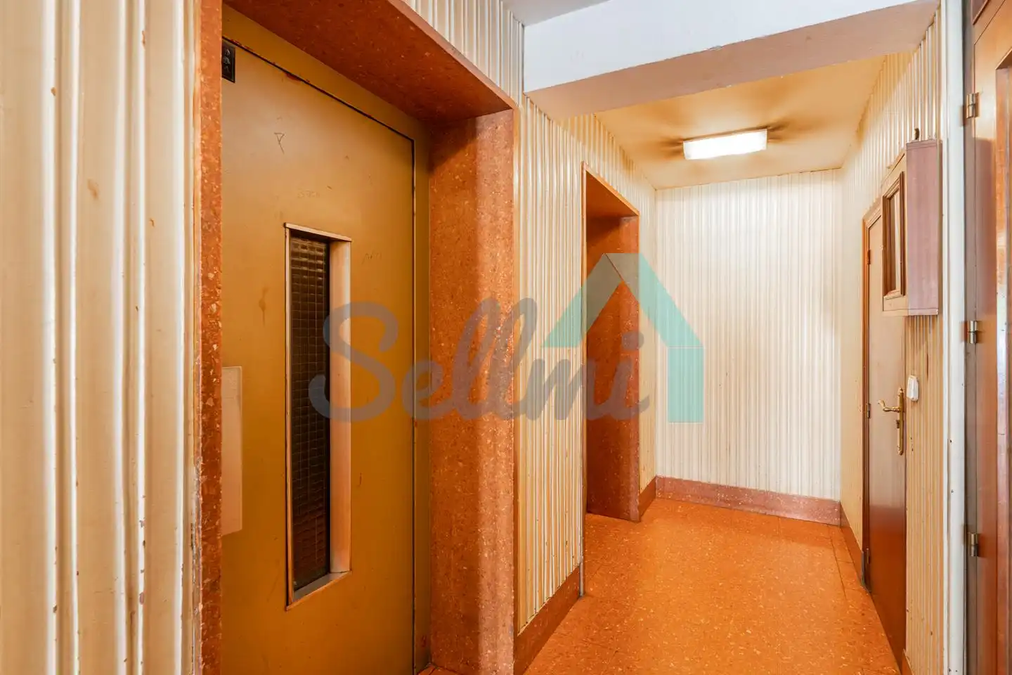 Room in Paz, El Cristo