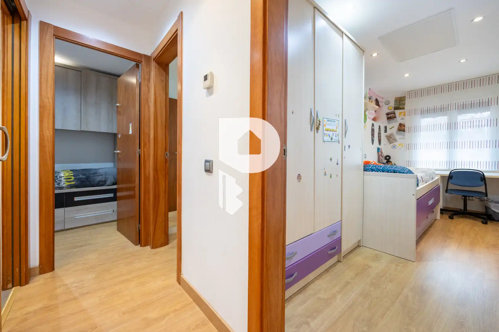 Wohnung zum Verkauf in Sant Vicenç Dels Horts mit Klimaanlage, Heizung und Parkett
