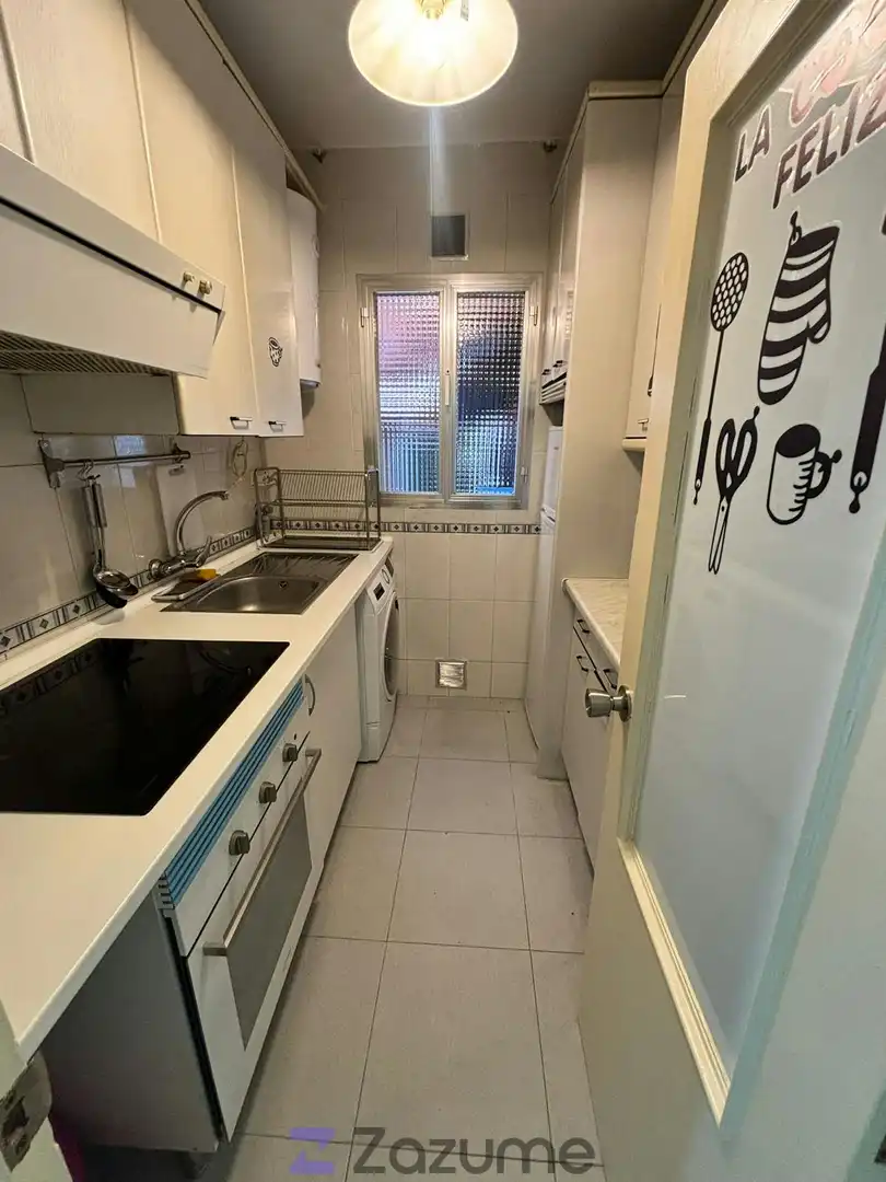 Cocina de Piso de alquiler en Madrid con Aire acondicionado, Calefacción y Amueblado