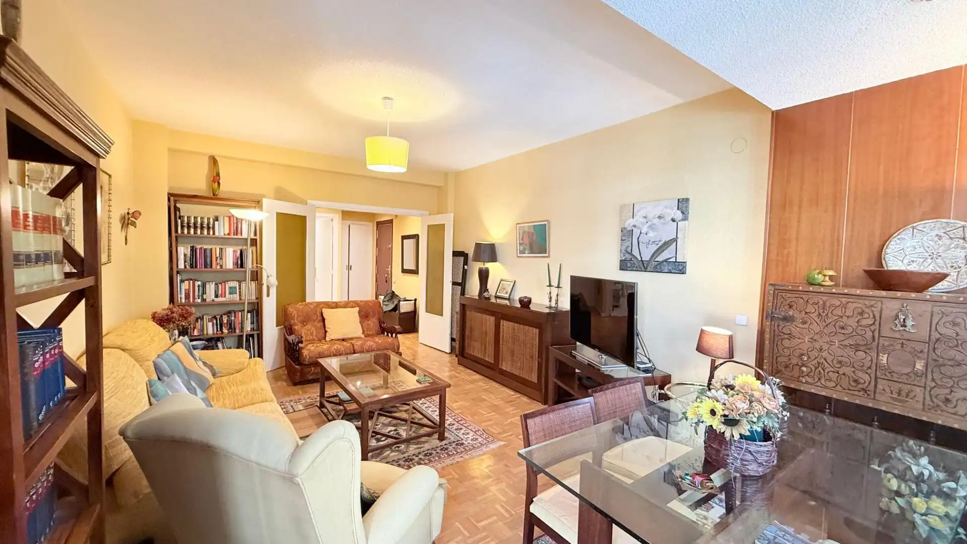 Living room of Apartments for sale in  Madrid Capital