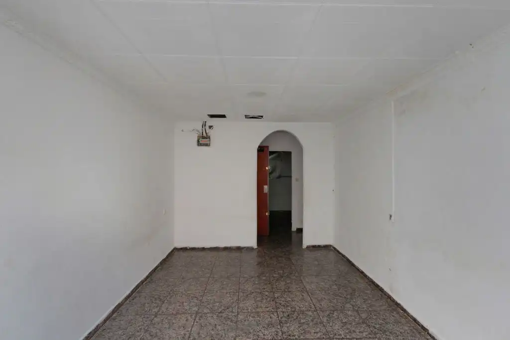 Pis en venda a Av Rasos de Peguera, Ciutat Meridiana