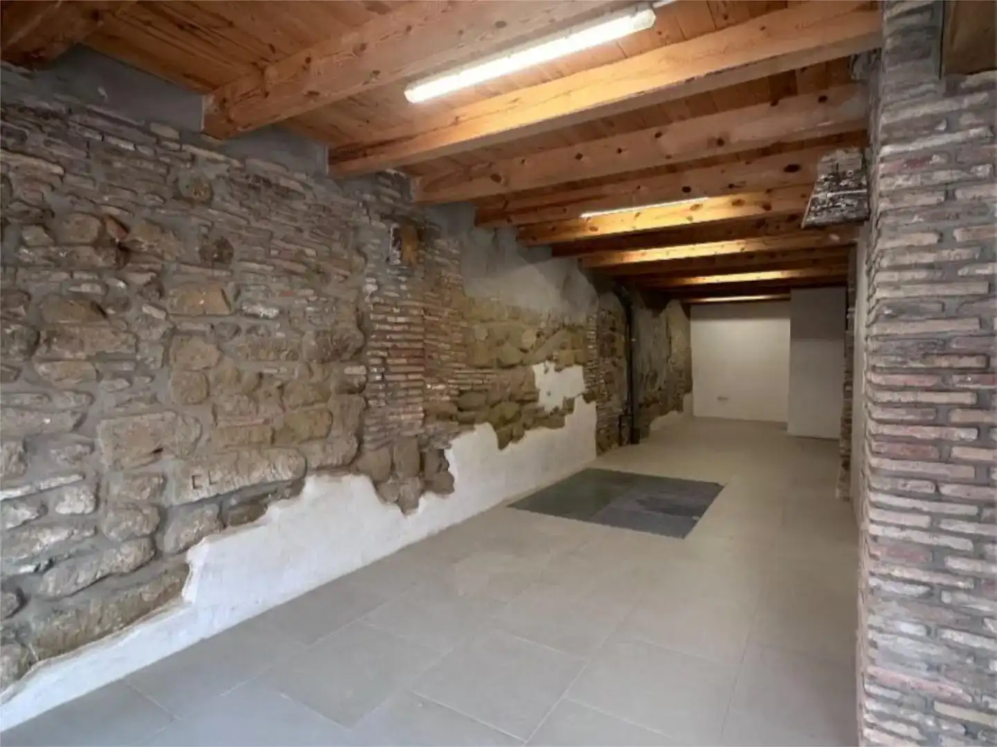 Commercial properties for rent in Binéfar