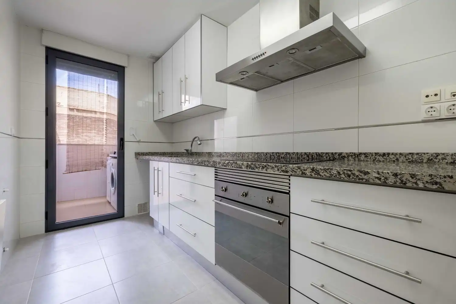 Küche von Wohnung zur Miete in Murcia mit Klimaanlage und Heizung