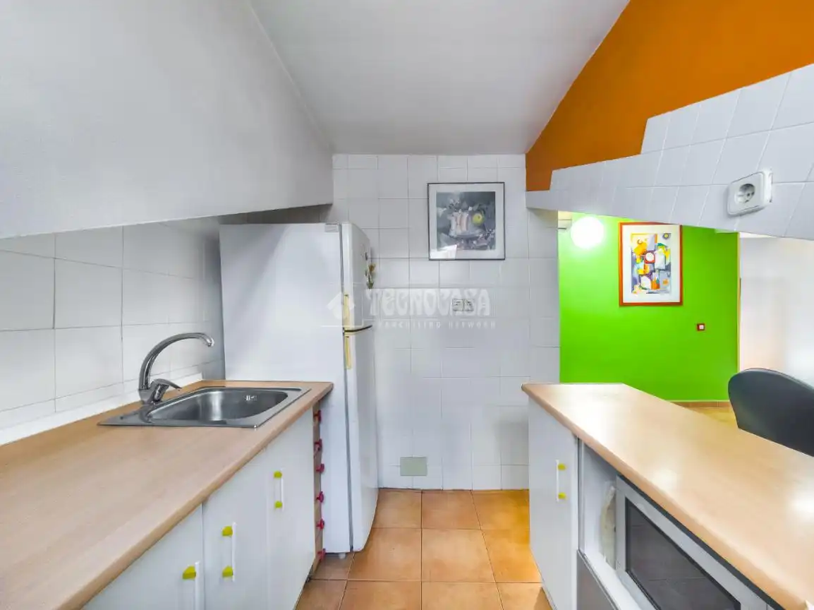 Cocina de Piso en venta en Madrid con Calefacción